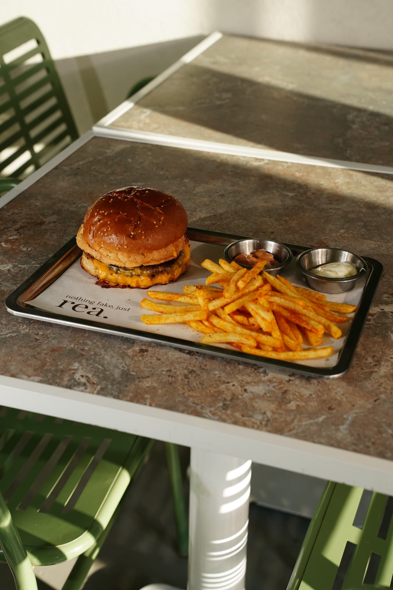 Trüflü Relish Burger